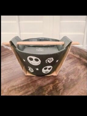 Rae Dunn Black Ceramic The.Pumkin King Noodle Bowl With Chopstick Set